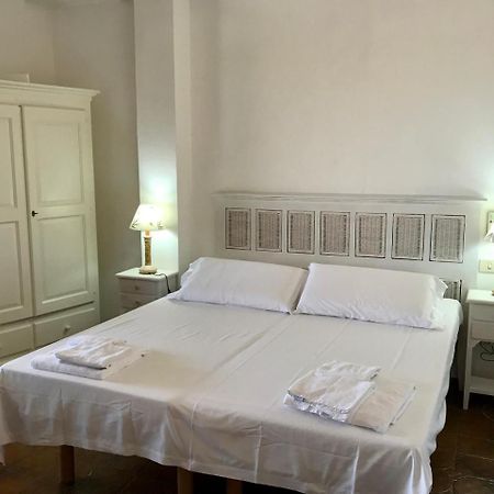Hotel Su Meriagu Capitana Buitenkant foto