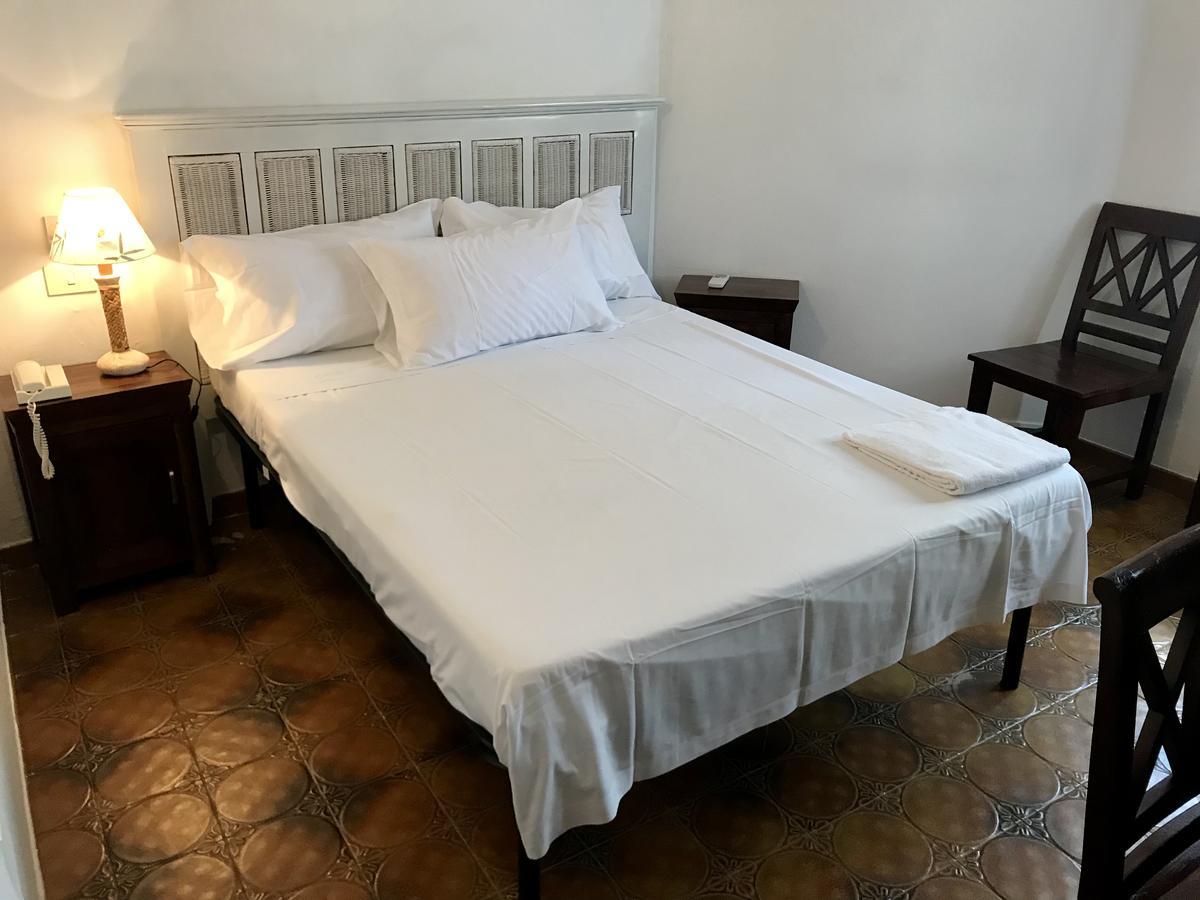 Hotel Su Meriagu Capitana Buitenkant foto